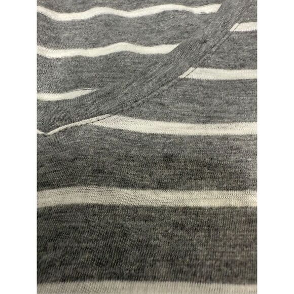 a.n.a. Women's V Neck Short Sleeve T Shirt Gray White Stripe Size 1X Cotton - Picture 6 of 12